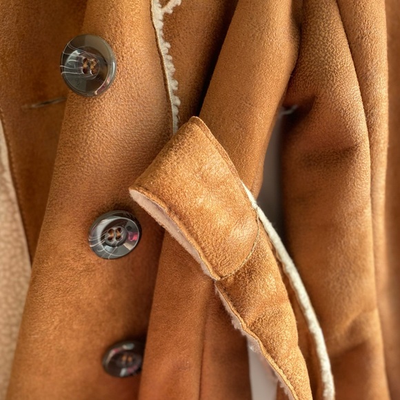 Shearling Jacket Women's M Light Brown Faux Leather, Belt Included, Never Worn - Picture 5 of 7